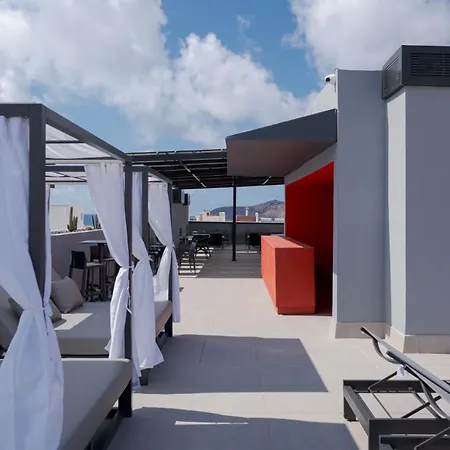 Hotel Livvo La Escarlata