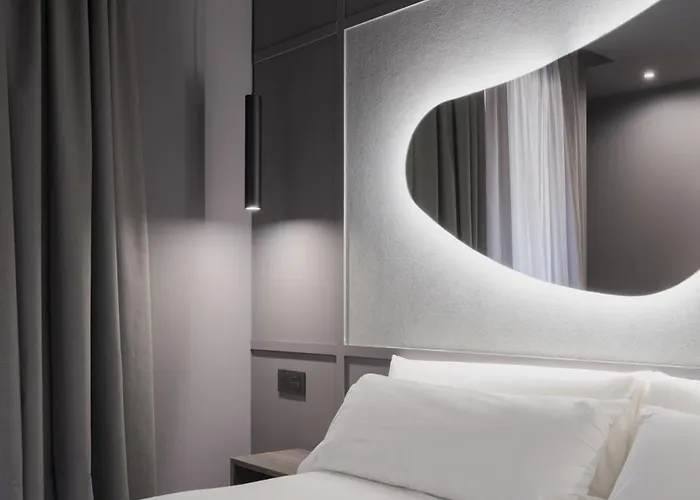 Livvo La Escarlata 酒店