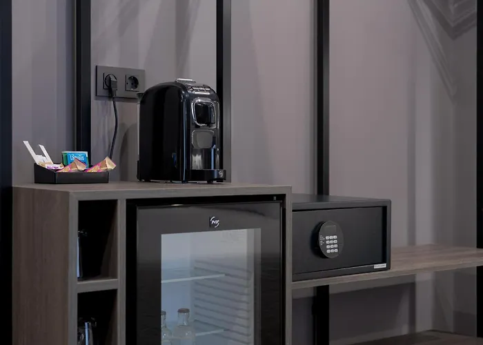 Livvo La Escarlata 4*