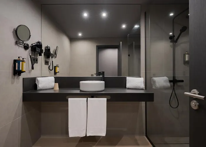 酒店 Livvo La Escarlata 4*