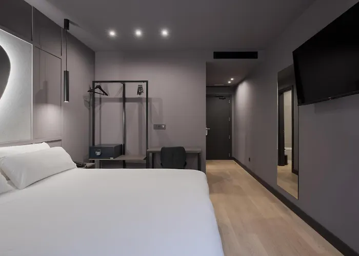 酒店 Livvo La Escarlata 4*